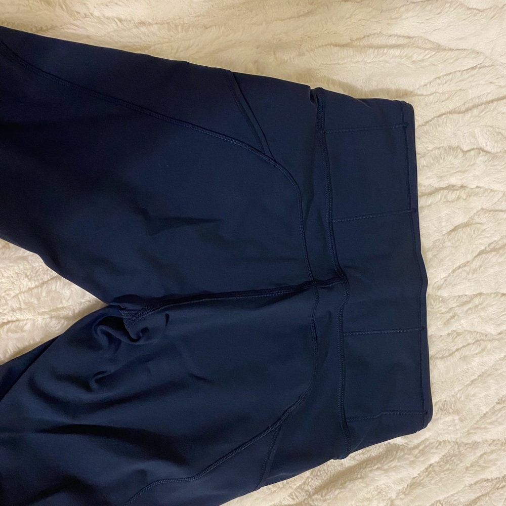 Lululemon size 6 fast and free